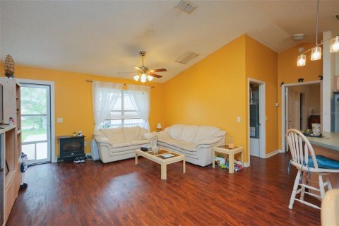 House in The Villages, Florida 3 bedrooms, 129.32 sq.m. № 2105363 - photo 7