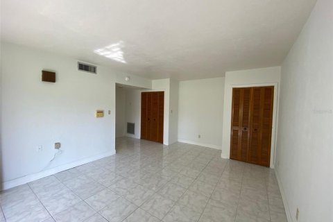 Copropriété à vendre à Haines City, Floride: 2 chambres, 104.33 m2 № 1852935 - photo 11