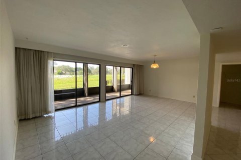 Copropriété à vendre à Haines City, Floride: 2 chambres, 104.33 m2 № 1852935 - photo 3
