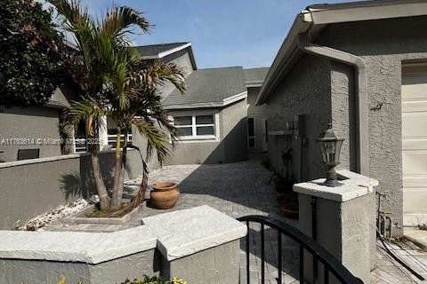 House in Palm Harbor, Florida 2 bedrooms, 102.19 sq.m. № 1868273 - photo 27
