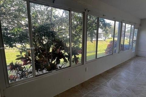 House in Palm Harbor, Florida 2 bedrooms, 102.19 sq.m. № 1868273 - photo 17