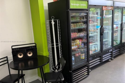 Купить коммерческую недвижимость в Лейк-Уорт, Флорида № 1954402 - фото 5