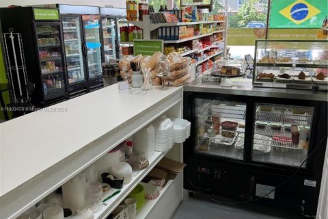 Купить коммерческую недвижимость в Лейк-Уорт, Флорида № 1954402 - фото 8