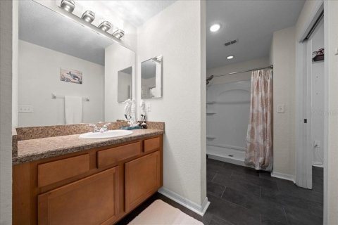 Casa en venta en Oxford, Florida, 4 dormitorios, 244.24 m2 № 2350429 - foto 8