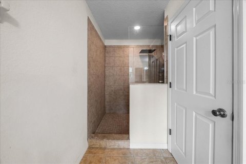 Casa en venta en Oxford, Florida, 4 dormitorios, 244.24 m2 № 2350429 - foto 28