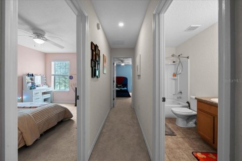 Casa en venta en Oxford, Florida, 4 dormitorios, 244.24 m2 № 2350429 - foto 18