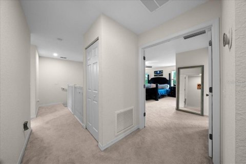 Casa en venta en Oxford, Florida, 4 dormitorios, 244.24 m2 № 2350429 - foto 23