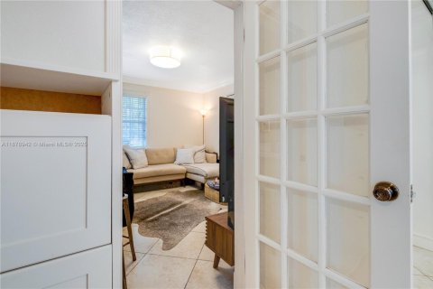 Condominio en alquiler en Miami Beach, Florida, 1 dormitorio, 39.02 m2 № 1896216 - foto 14