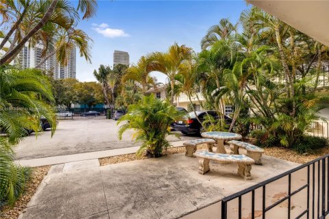 Condominio en alquiler en Miami Beach, Florida, 1 dormitorio, 39.02 m2 № 1896216 - foto 18