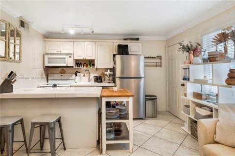Condominio en alquiler en Miami Beach, Florida, 1 dormitorio, 39.02 m2 № 1896216 - foto 6