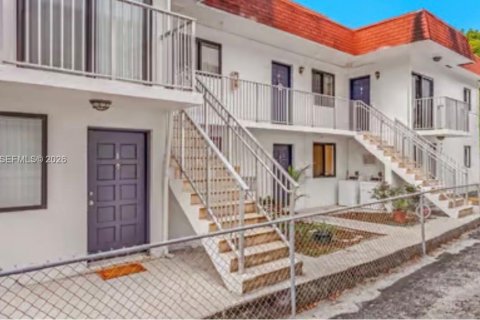 Propiedad comercial en venta en Miami, Florida № 2000844 - foto 5