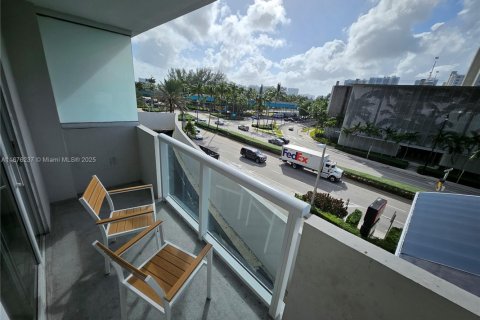 Condominio en venta en Sunny Isles Beach, Florida, 33.44 m2 № 1937386 - foto 24