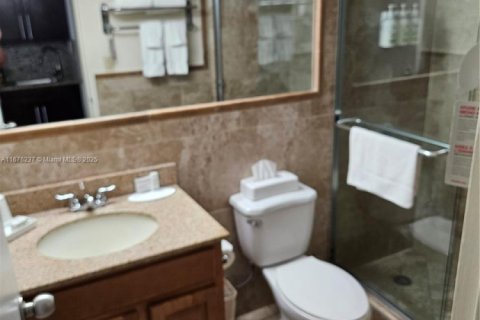 Купить кондоминиум в Санни-Айлс-Бич, Флорида 33.44м2, № 1937386 - фото 17