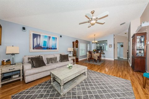 Casa en venta en Seminole, Florida, 3 dormitorios, 135.17 m2 № 1907653 - foto 9
