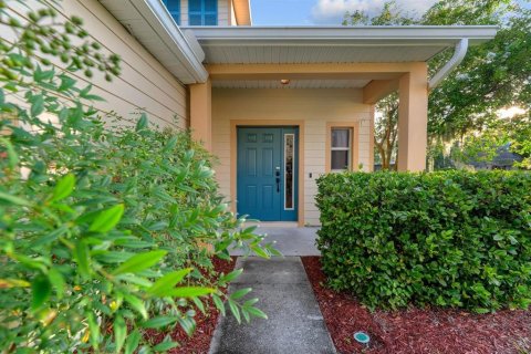 Townhouse in Tampa, Florida 3 bedrooms, 136.57 sq.m. № 1824956 - photo 7