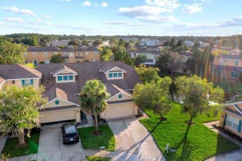 Townhouse in Tampa, Florida 3 bedrooms, 136.57 sq.m. № 1824956 - photo 4