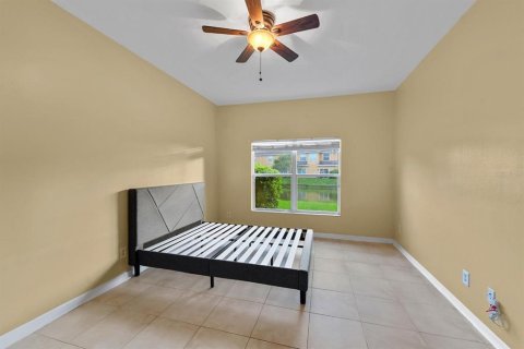 Townhouse in Tampa, Florida 3 bedrooms, 136.57 sq.m. № 1824956 - photo 21