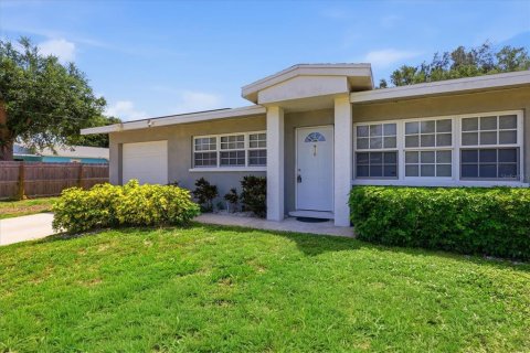 Casa en venta en Palmetto, Florida, 2 dormitorios, 109.25 m2 № 2151943 - foto 2