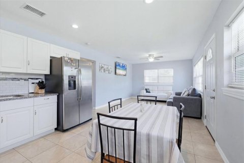 Casa en venta en Palmetto, Florida, 2 dormitorios, 109.25 m2 № 2151943 - foto 11