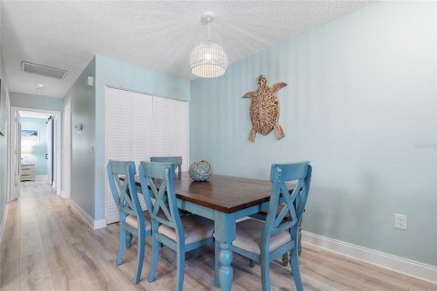 Duplex à vendre à Holmes Beach, Floride: 2 chambres, 84.73 m2 № 2133519 - photo 21