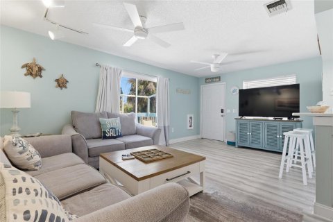 Duplex à vendre à Holmes Beach, Floride: 2 chambres, 84.73 m2 № 2133519 - photo 5