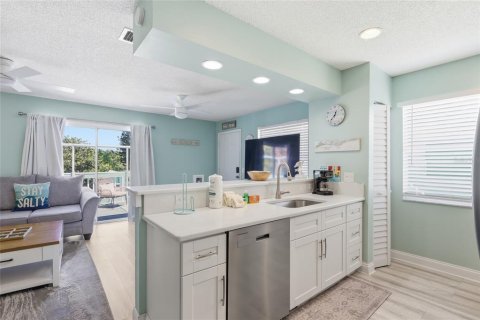 Duplex à vendre à Holmes Beach, Floride: 2 chambres, 84.73 m2 № 2133519 - photo 17