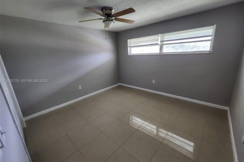 Casa en venta en Sunrise, Florida, 5 dormitorios, 167.32 m2 № 2027075 - foto 8