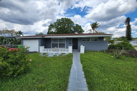 Casa en Sunrise, Florida 5 dormitorios, 167.32 m2 № 2027075