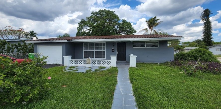 Casa en Sunrise, Florida 5 dormitorios, 167.32 m2 № 2027075