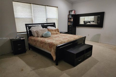 Купить виллу или дом в Сент-Луси, Флорида 4 спальни, 256.32м2, № 2019990 - фото 12