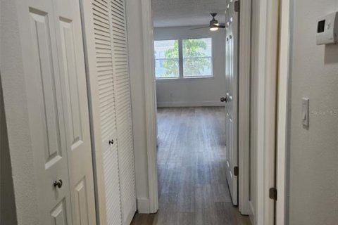 Condominio en alquiler en Palm Harbor, Florida, 2 dormitorios, 88.26 m2 № 1832964 - foto 25