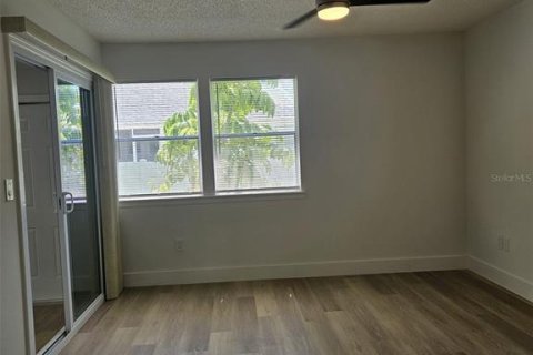 Condominio en alquiler en Palm Harbor, Florida, 2 dormitorios, 88.26 m2 № 1832964 - foto 20