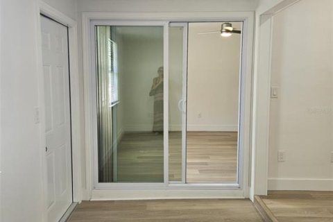 Condominio en alquiler en Palm Harbor, Florida, 2 dormitorios, 88.26 m2 № 1832964 - foto 15
