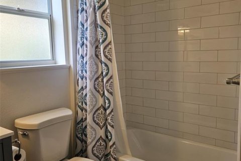 Condominio en alquiler en Palm Harbor, Florida, 2 dormitorios, 88.26 m2 № 1832964 - foto 23