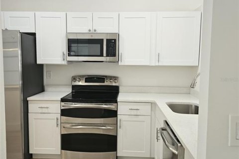 Condominio en alquiler en Palm Harbor, Florida, 2 dormitorios, 88.26 m2 № 1832964 - foto 10