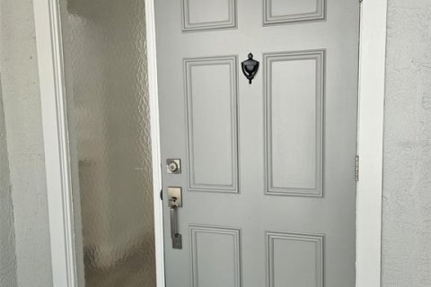 Condominio en alquiler en Palm Harbor, Florida, 2 dormitorios, 88.26 m2 № 1832964 - foto 8