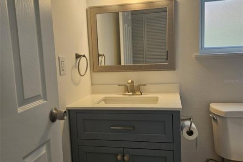 Condominio en alquiler en Palm Harbor, Florida, 2 dormitorios, 88.26 m2 № 1832964 - foto 24