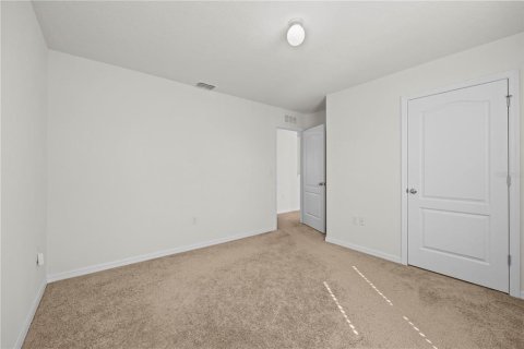 House in Haines City, Florida 4 bedrooms, 250.46 sq.m. № 2223758 - photo 22