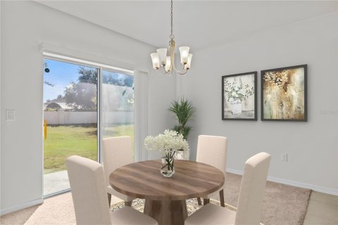 House in Haines City, Florida 4 bedrooms, 250.46 sq.m. № 2223758 - photo 10