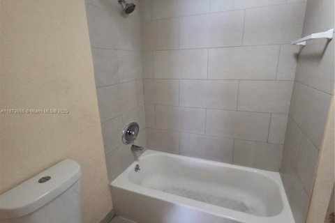 Copropriété à vendre à Doral, Floride: 2 chambres, 98.57 m2 № 1981837 - photo 5