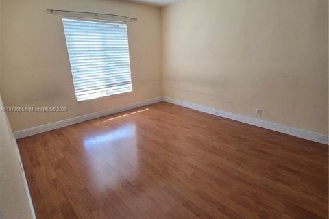 Copropriété à vendre à Doral, Floride: 2 chambres, 98.57 m2 № 1981837 - photo 12