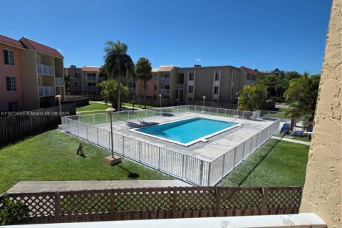 Copropriété à vendre à Doral, Floride: 2 chambres, 98.57 m2 № 1981837 - photo 11