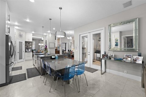 House in Windermere, Florida 5 bedrooms, 327.02 sq.m. № 1557309 - photo 16