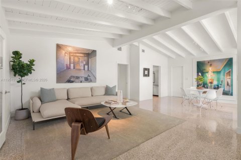 Casa en venta en Miami, Florida, 3 dormitorios, 145.02 m2 № 2007809 - foto 4