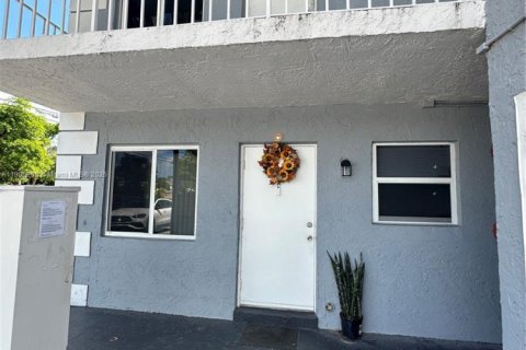 Apartment in Deerfield Beach, Florida 2 bedrooms, 67.82 sq.m. № 1956876 - photo 11