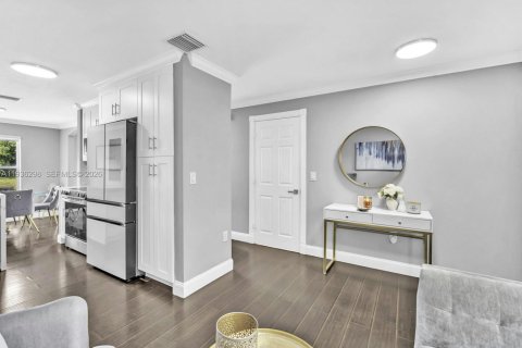 Touwnhouse à vendre à Pembroke Pines, Floride: 3 chambres, 127.09 m2 № 1997919 - photo 9