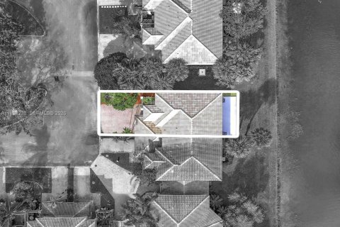 Touwnhouse à vendre à Pembroke Pines, Floride: 3 chambres, 127.09 m2 № 1997919 - photo 5