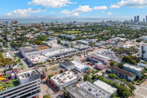 Commercial property in Miami Beach, Florida № 2009975 - photo 16