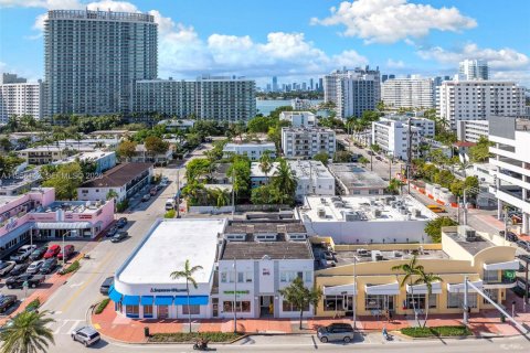 Commercial property in Miami Beach, Florida № 2009975 - photo 21