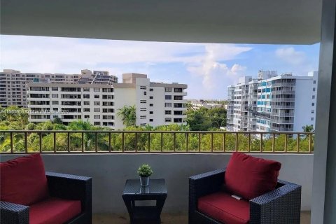Copropriété à louer à Key Biscayne, Floride: 1 chambre, 83.15 m2 № 1954935 - photo 10